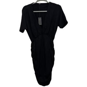 Monroe women’s NWT’s Supersoft deep V-neck Shirred mini dress. Size large